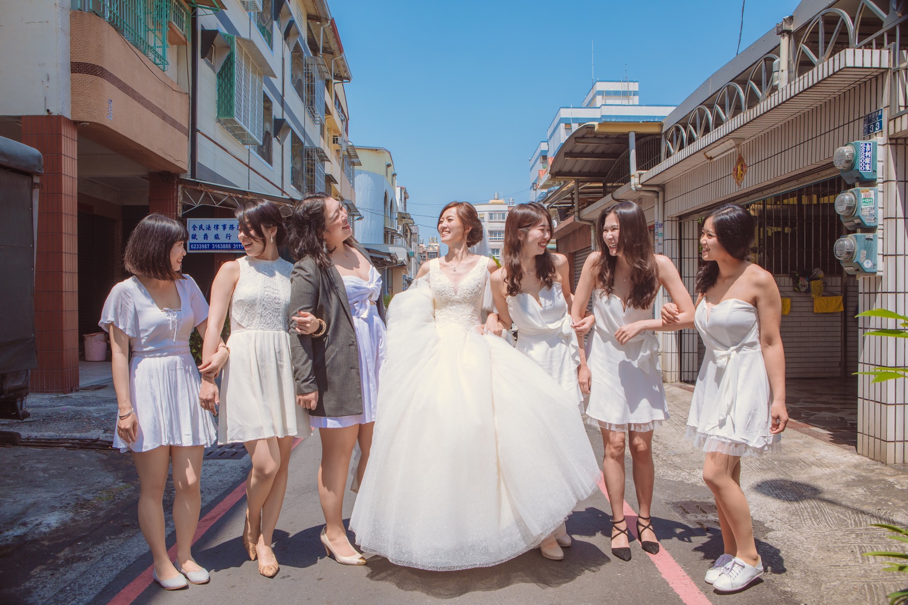 婚禮紀錄：伴娘們的團體合照